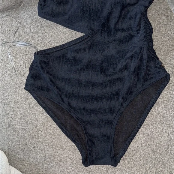 MICHAEL KORS One-Shoulder Swimsuit - Picture 6 of 14